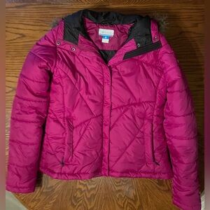 Women’s Columbia Fuchsia Puffer Jacket w/ Hood (removable fur trim) Size XL